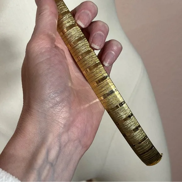 Vintage 80 90 Gold Vermeil Oversized Mobwife Classic Italy thick wide Bracelet - Picture 10 of 17